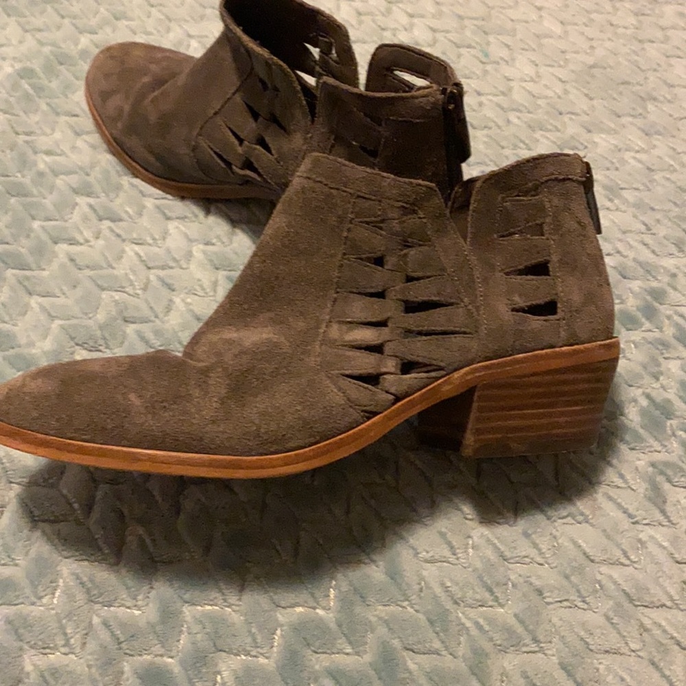 Vince Camuto sz 7
